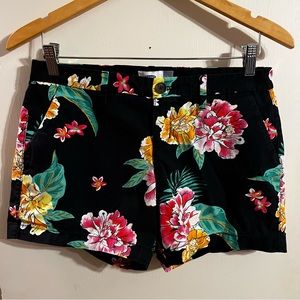 Old Navy chino shorts